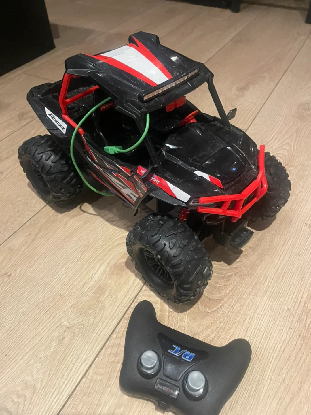 Polaris RZR Remote Control Car image indicator(7)