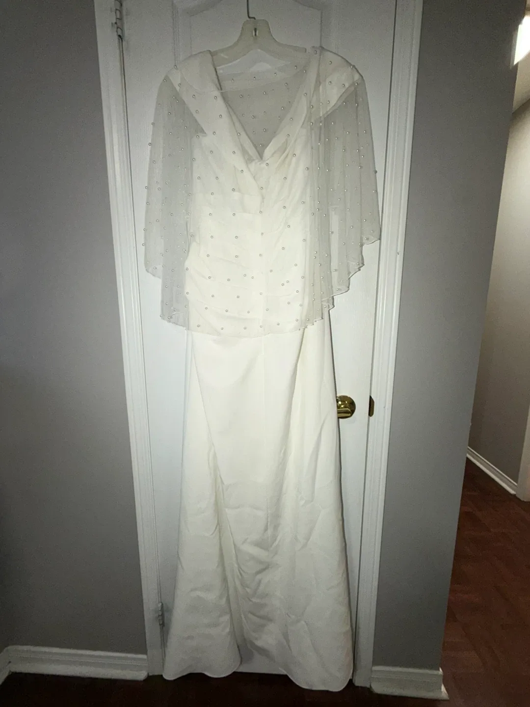 Wedding dress and getting ready kit image indicator(5)