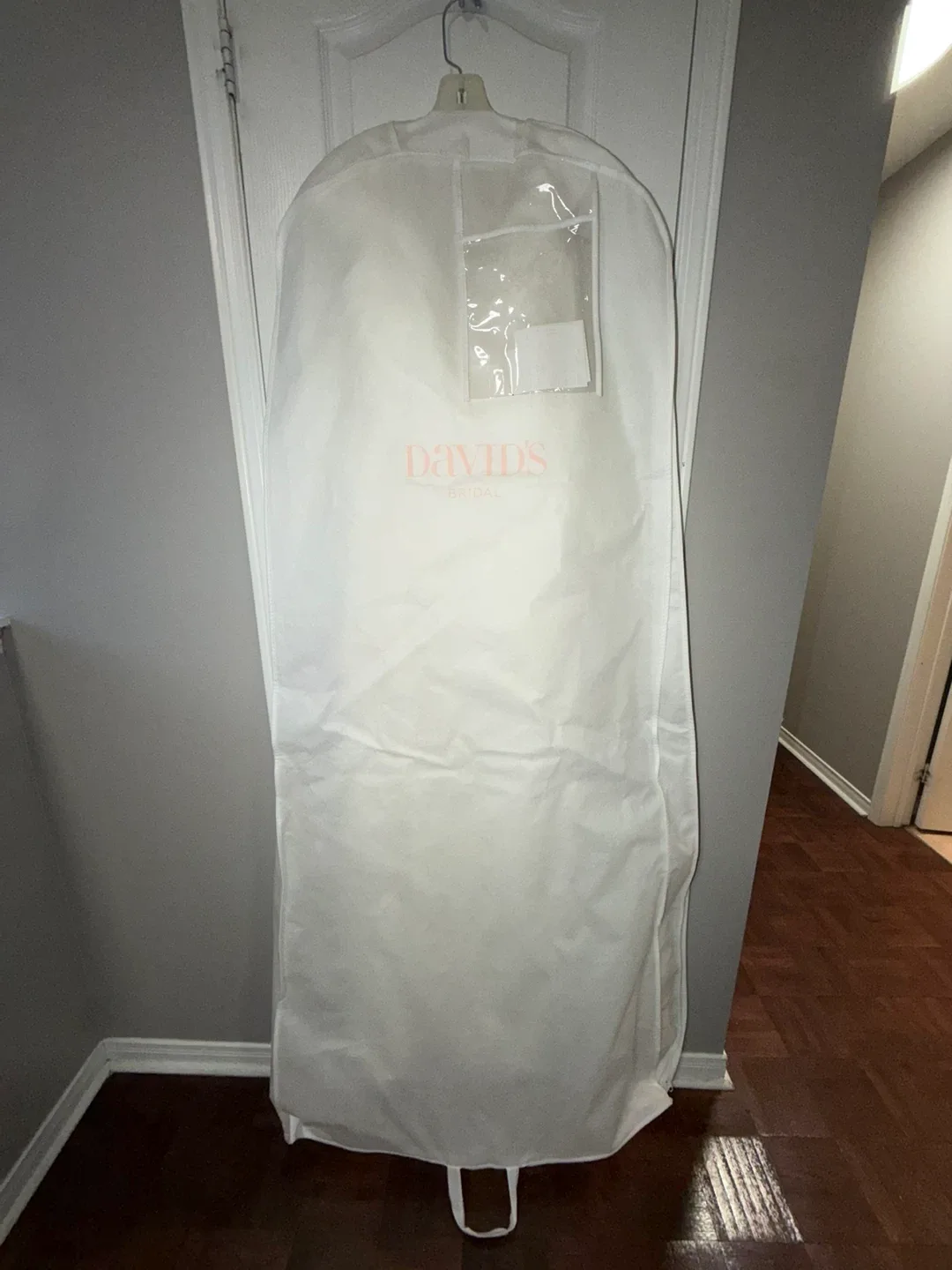 Wedding dress and getting ready kit image indicator(6)