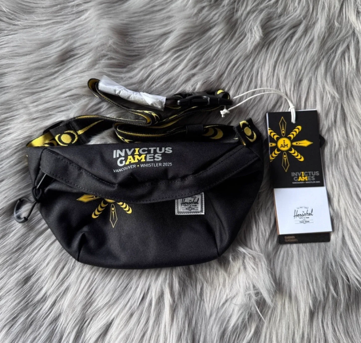 Herschel Supply Company Invictus Games 2025 Fanny Pack image indicator(3)