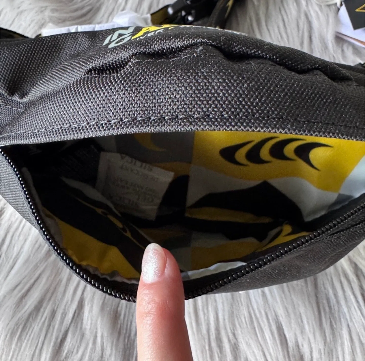 Herschel Supply Company Invictus Games 2025 Fanny Pack image indicator(7)