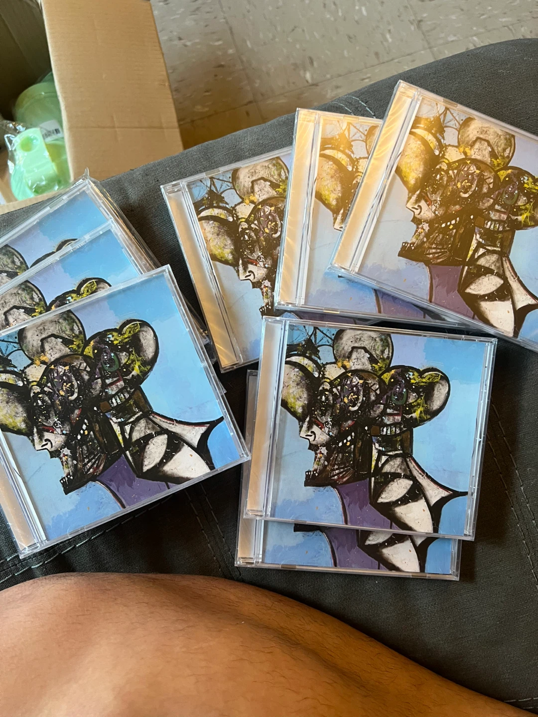 ONE NEW Travis Scott “Franchise” CD - photo 4