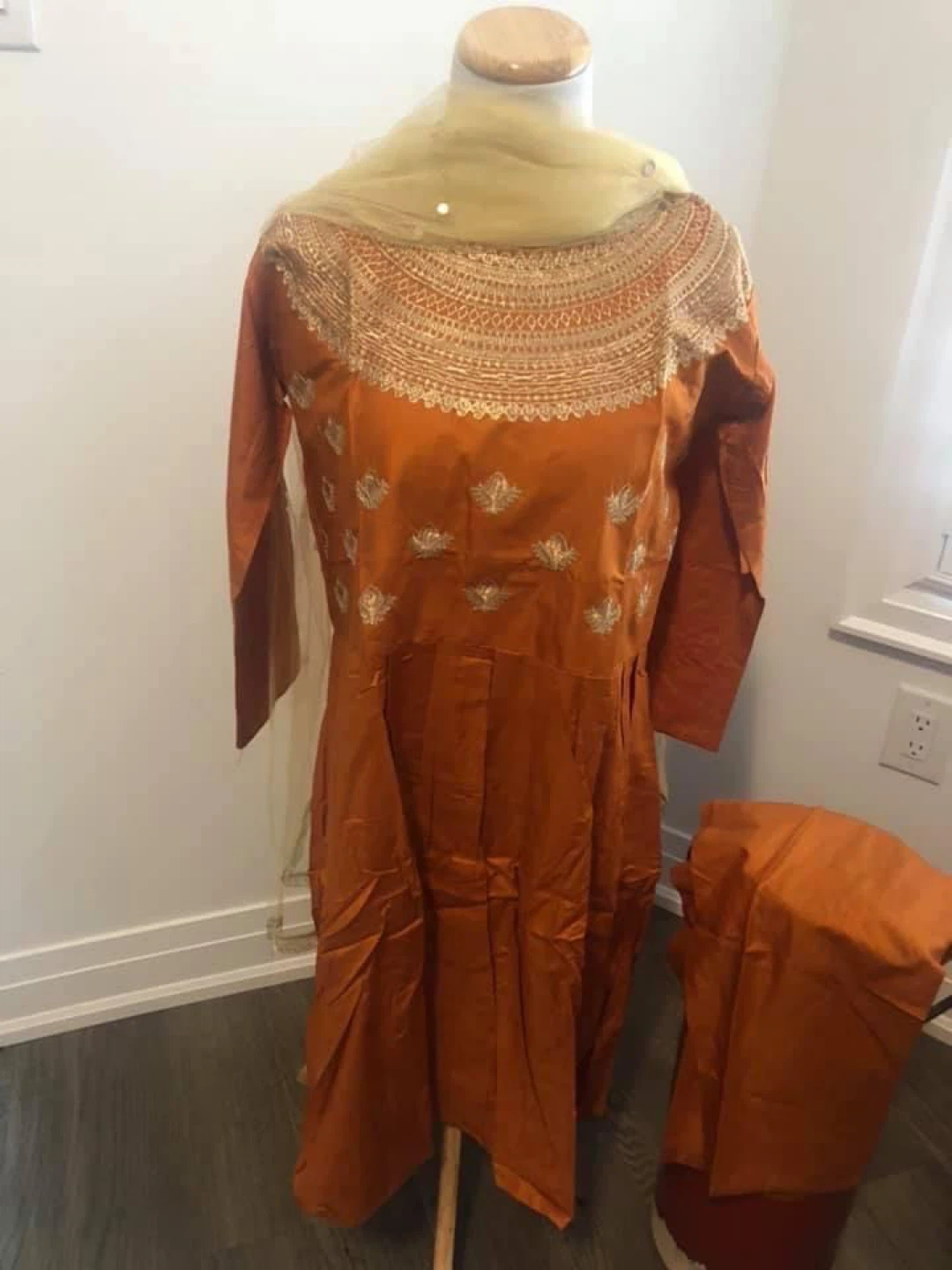 Ladies' Kurti Set - Assorted Styles with different price) - photo 5