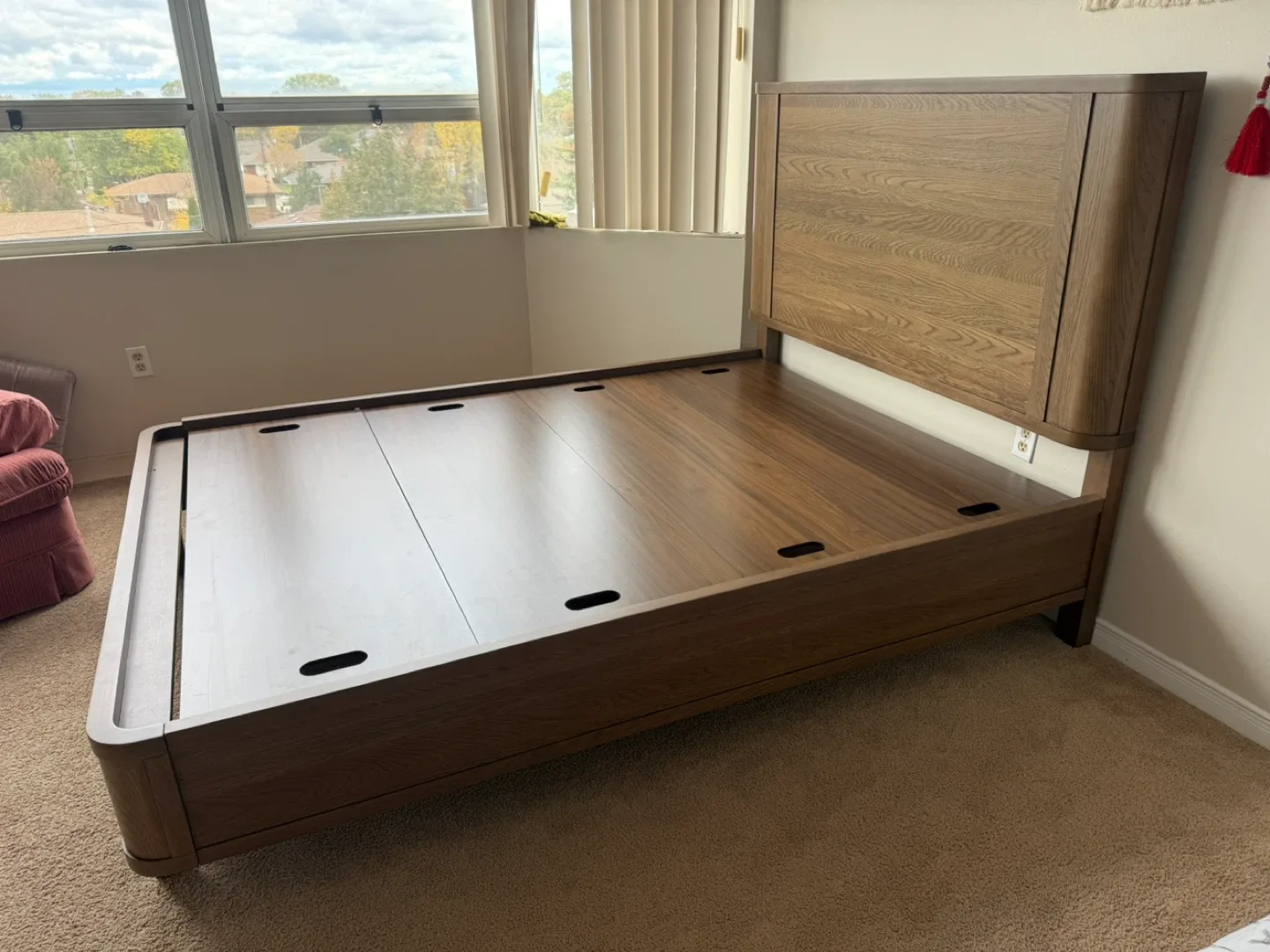 Queen size Bed Frame image indicator(4)