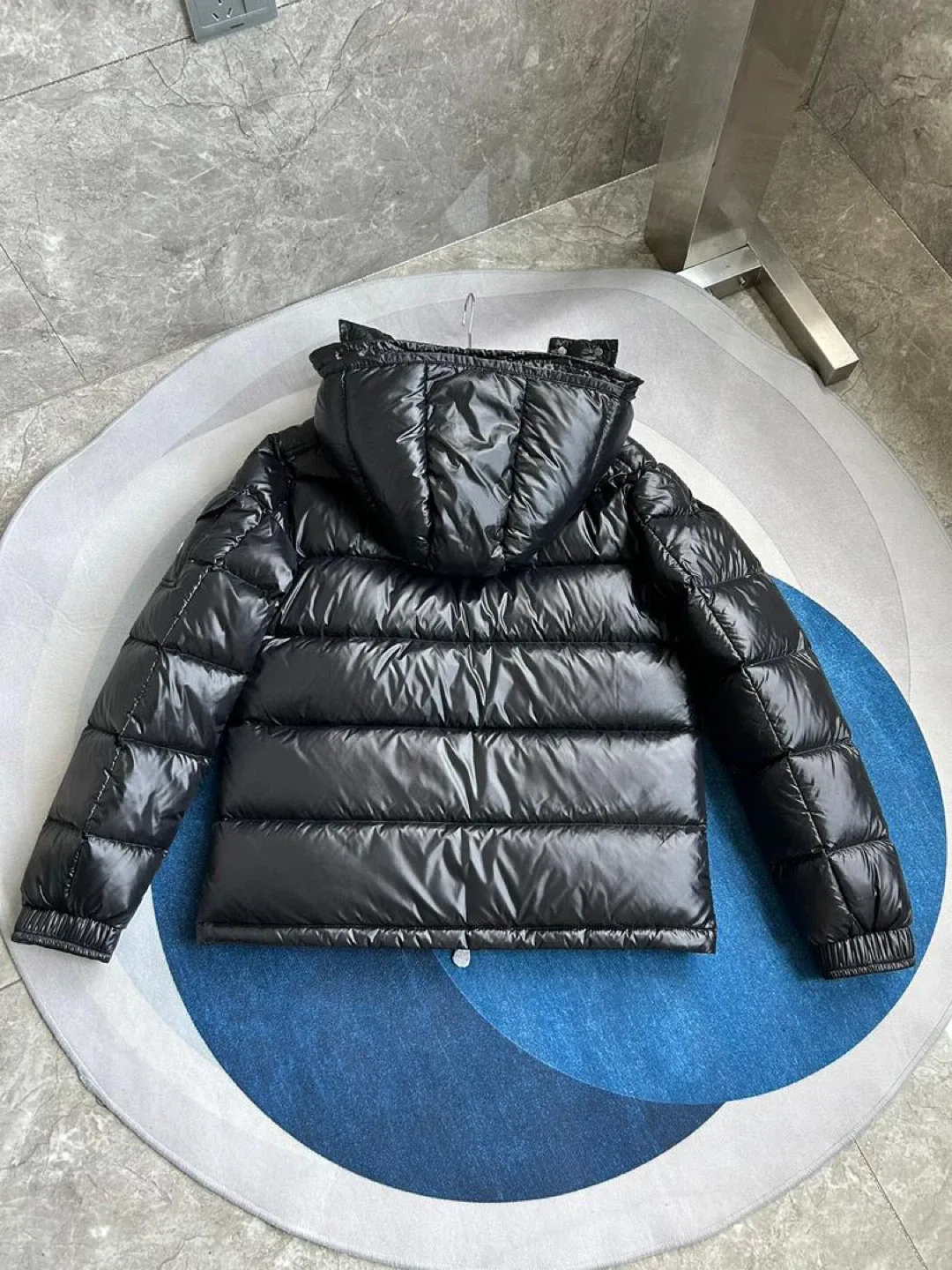 Men’s size moncler new image indicator(2)