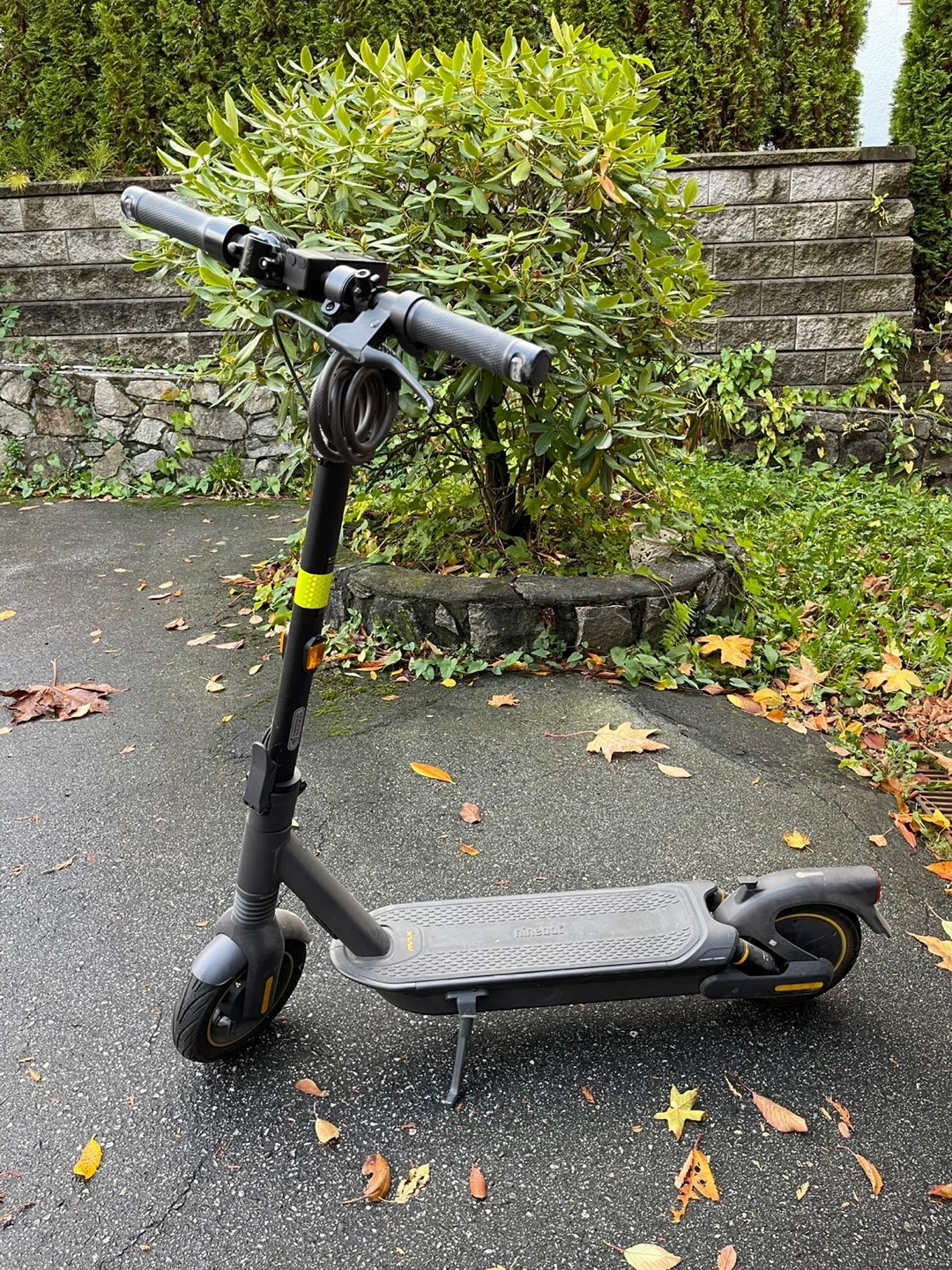 Segway Ninebot G2max Electric Scooter - photo 2