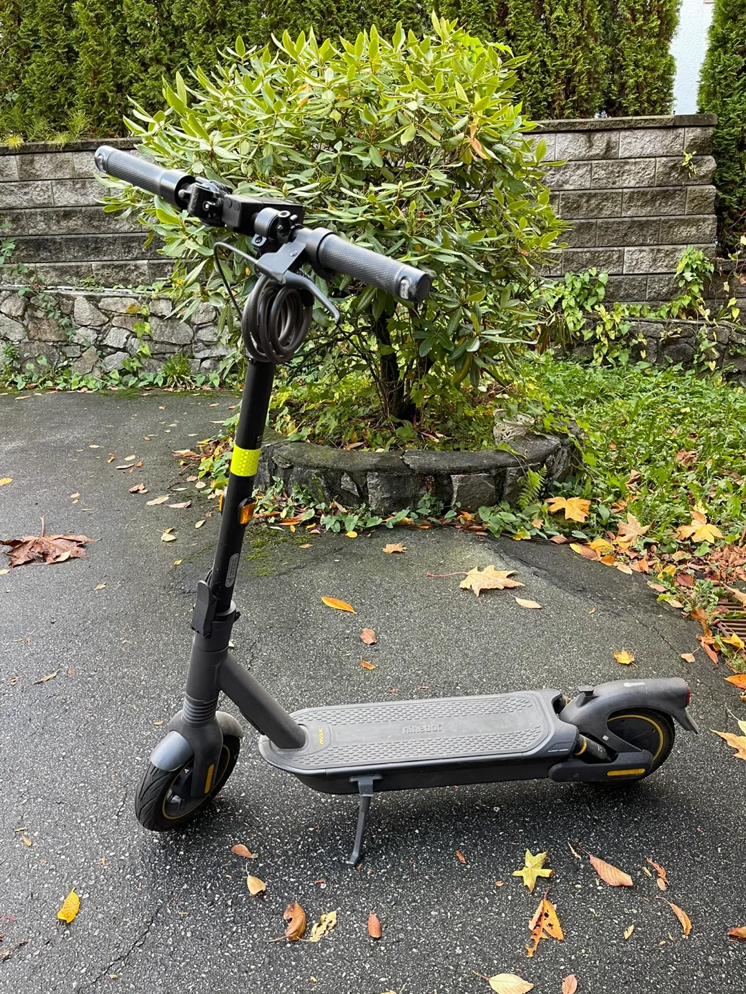 Segway Ninebot G2max Electric Scooter image indicator(2)