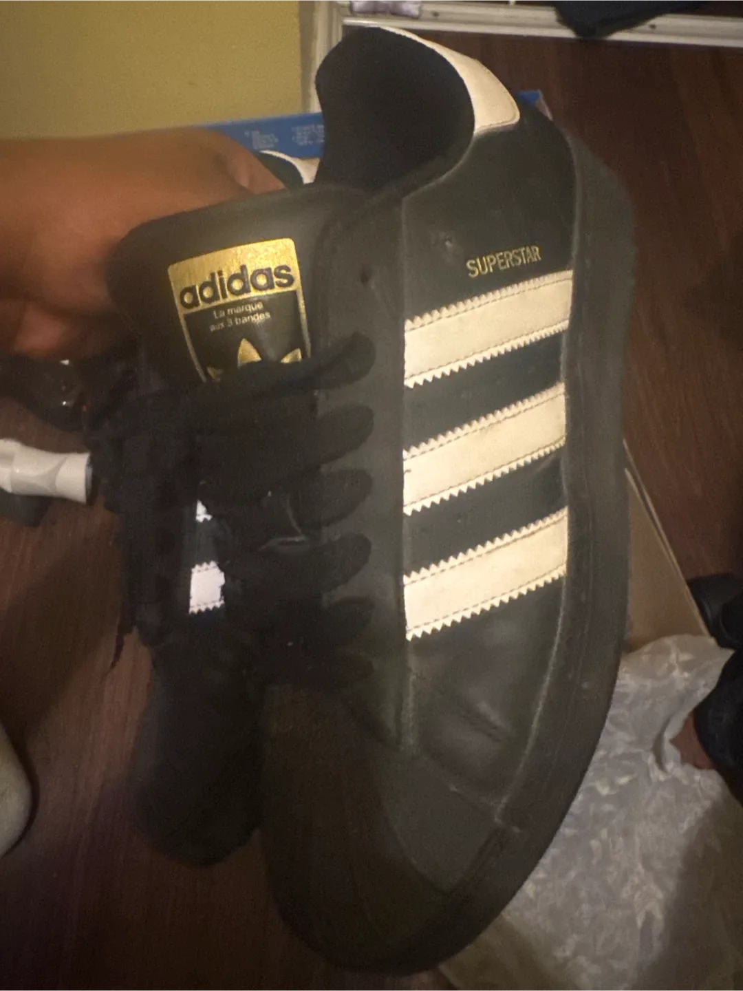 Adidas Superstar XLG image indicator(3)