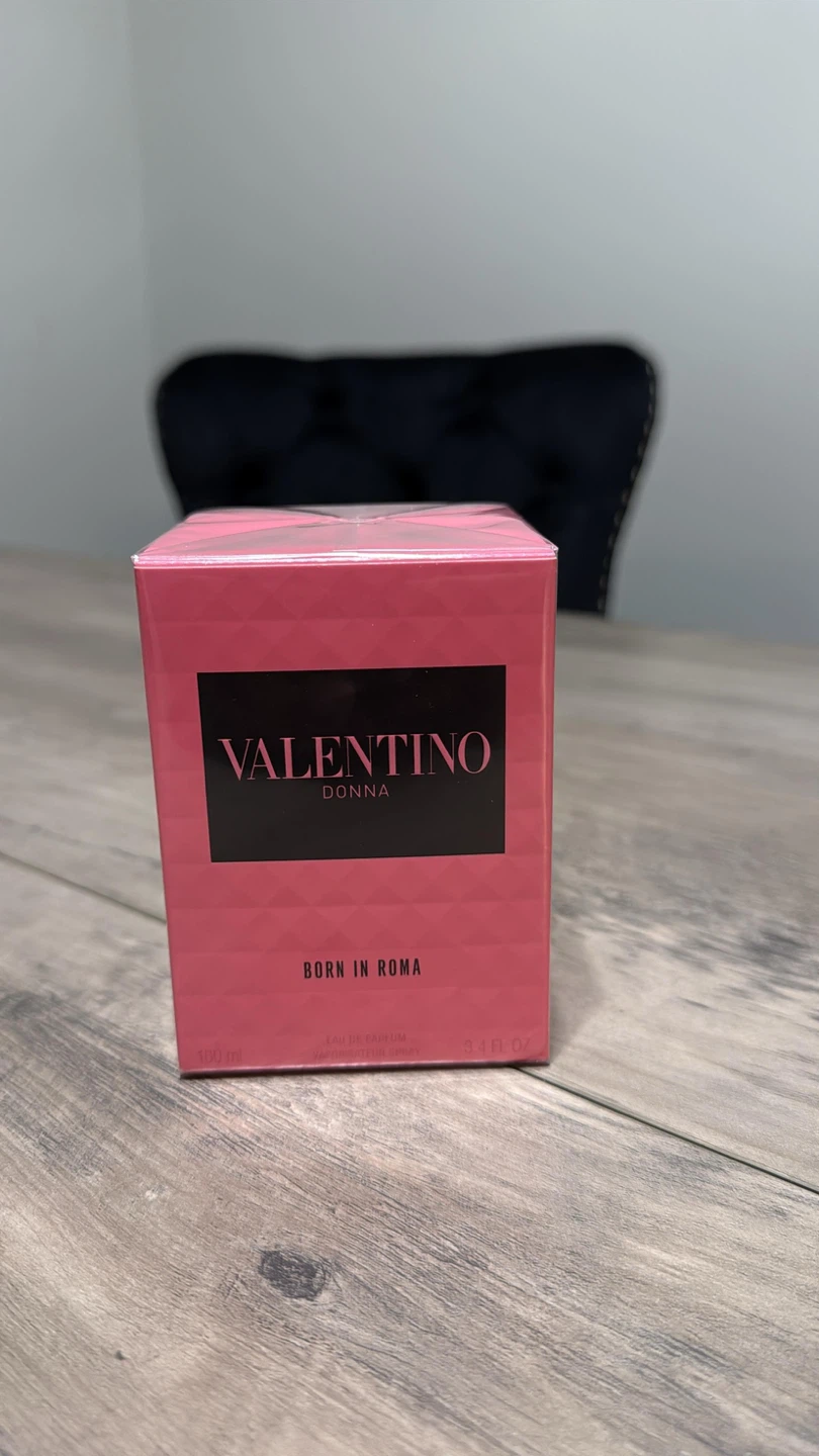 Valentino Donna Born In Roma 3.4 fl oz price firm