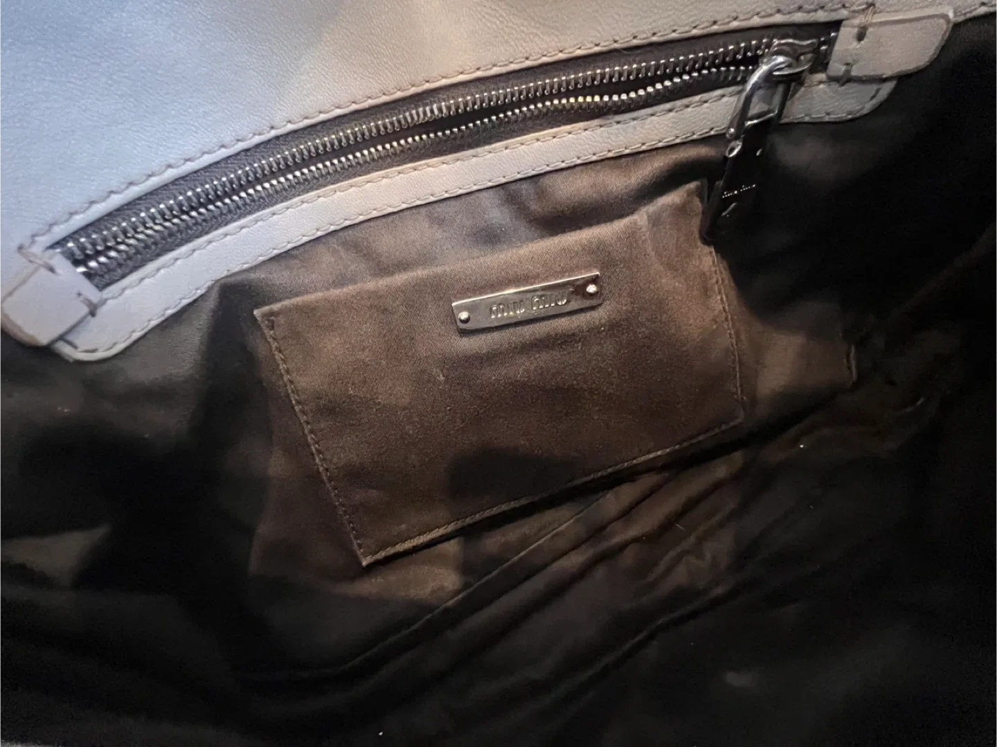 Miu Miu Grey Leather Shoulder Bag image indicator(5)