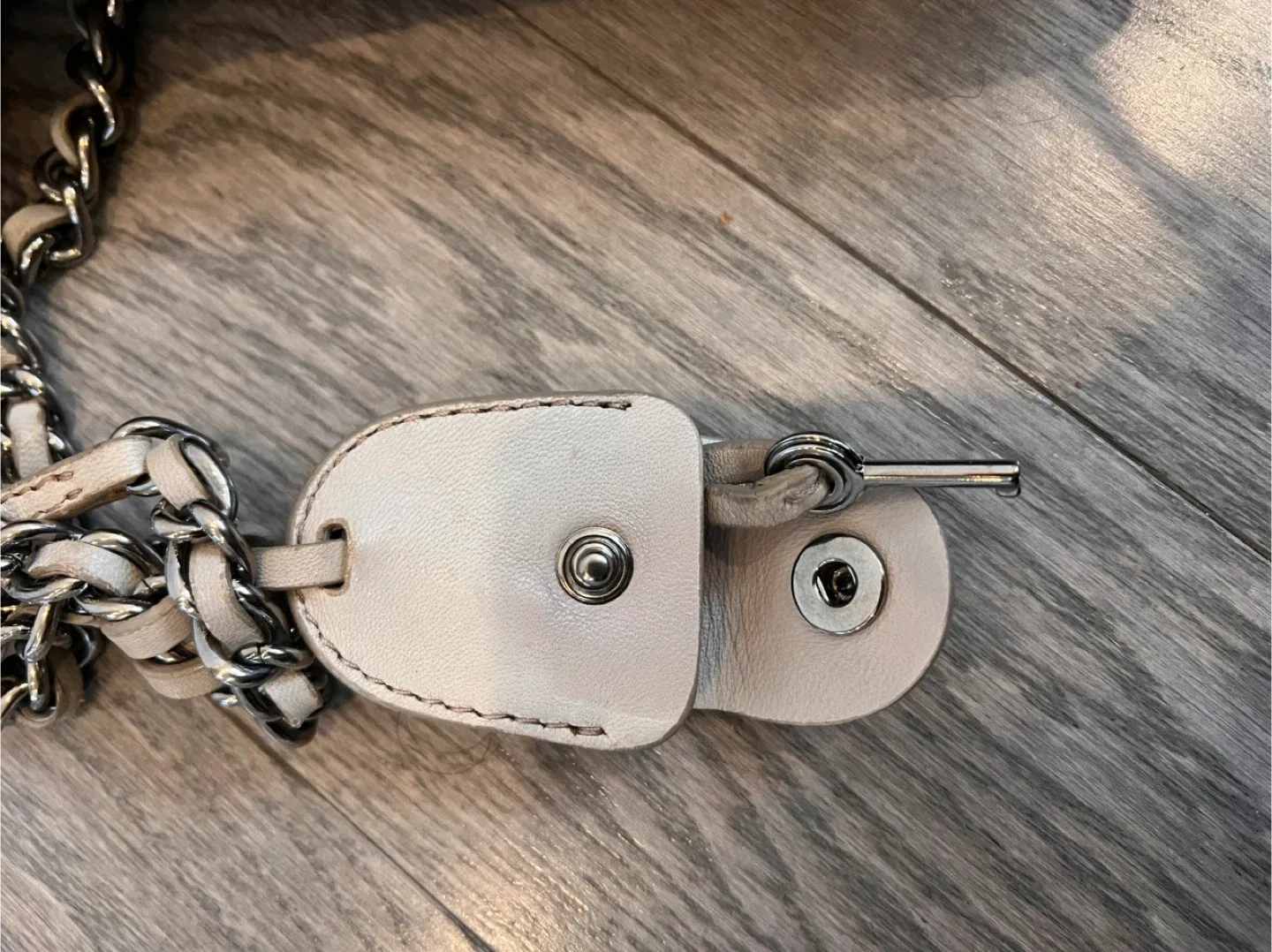 Miu Miu Grey Leather Shoulder Bag image indicator(4)