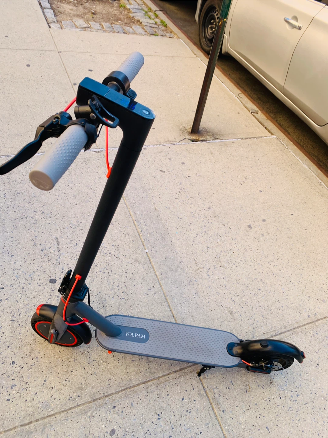 Volpam Electric Scooter brand New condition run fast 30mph - photo 4