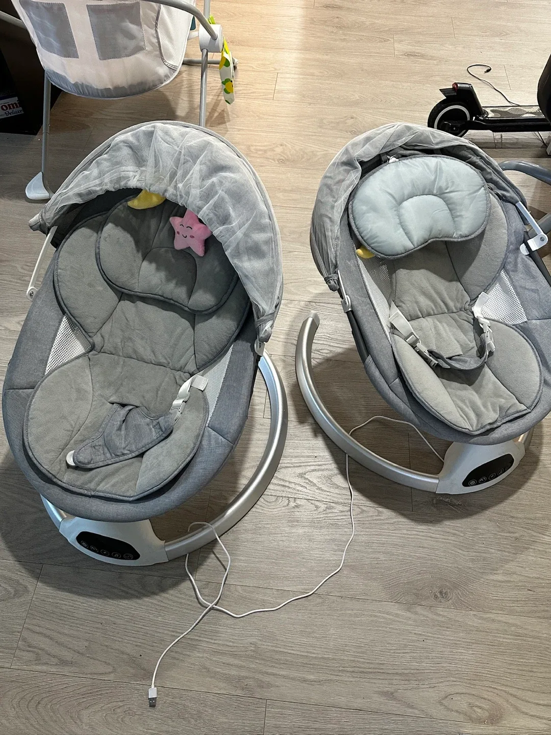 Ingenuity ConvertMe Swing-2-Seat - Grey image indicator(2)