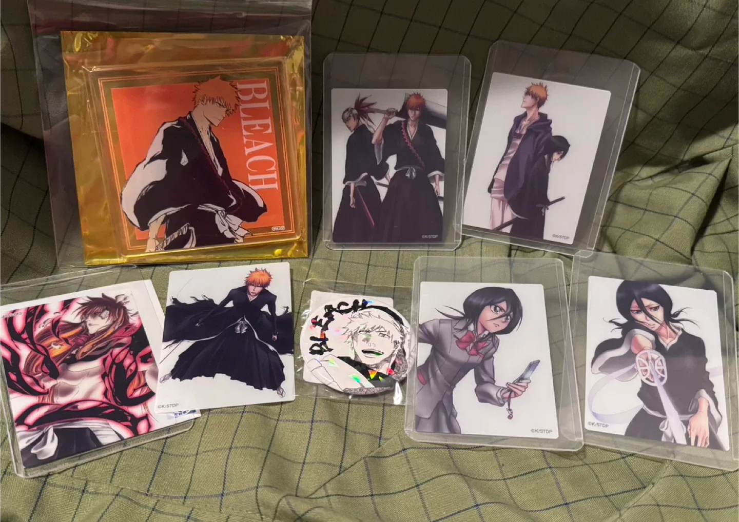 Bleach Ichigo Acrylic Coaster &Cards & Badge thumbnail