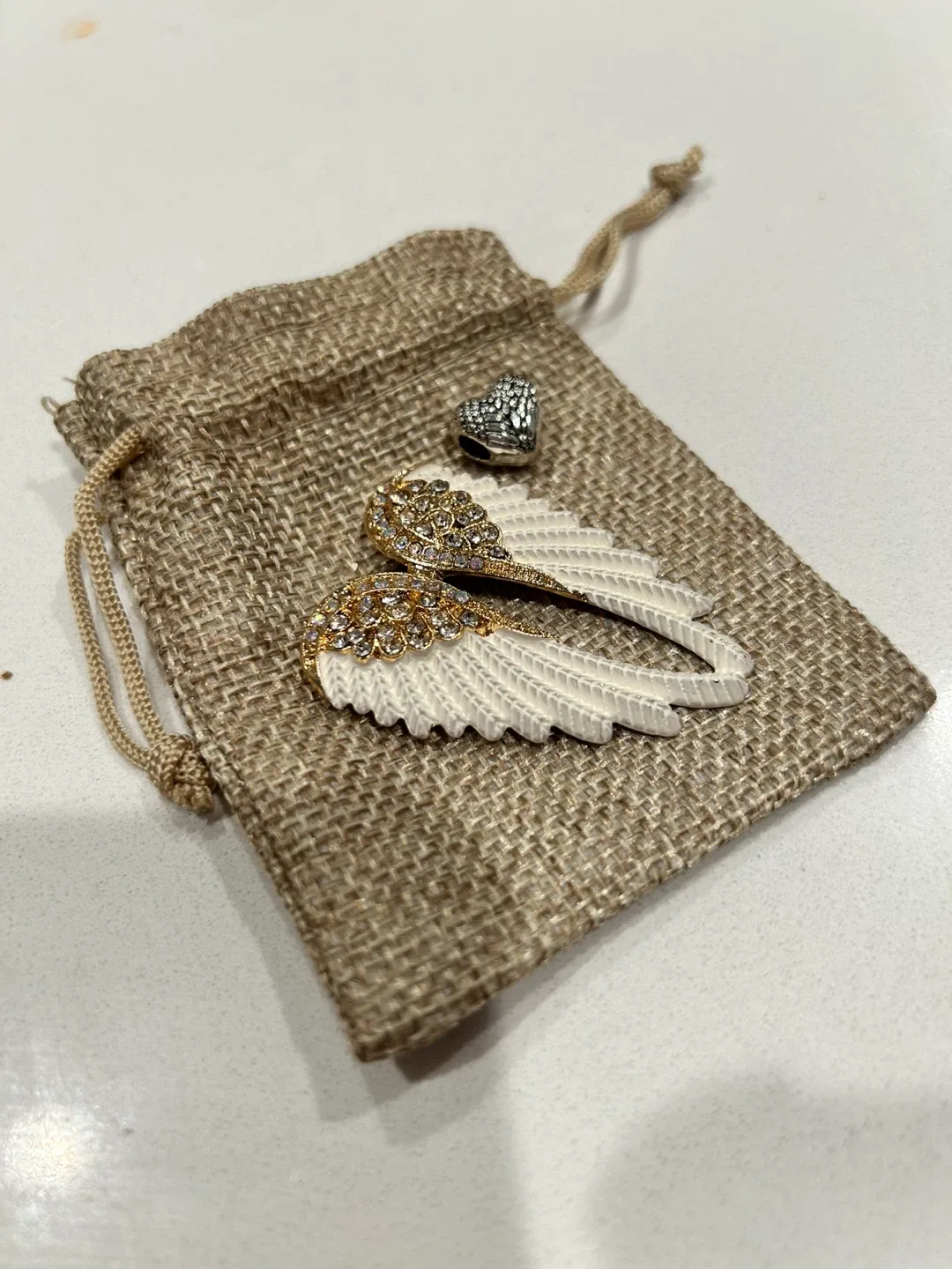 Angel Wings Brooch image indicator(3)