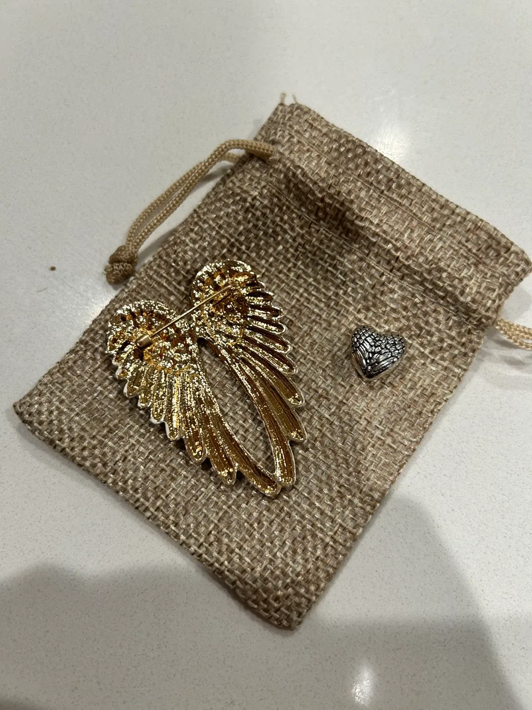 Angel Wings Brooch image indicator(2)