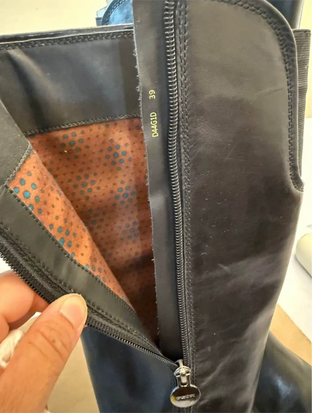 Geox Black Leather Knee High Boots - Size 39 image indicator(3)