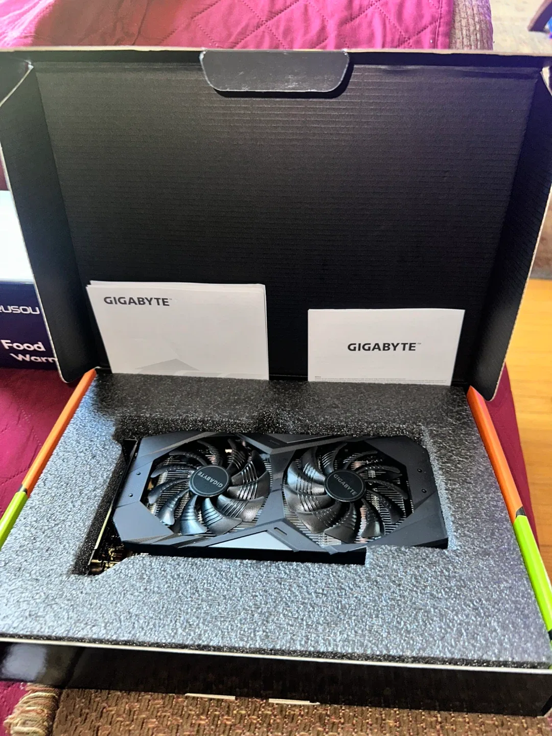 GIGABYTE RTX 2060 6GB Graphics Card - NEW image indicator(9)