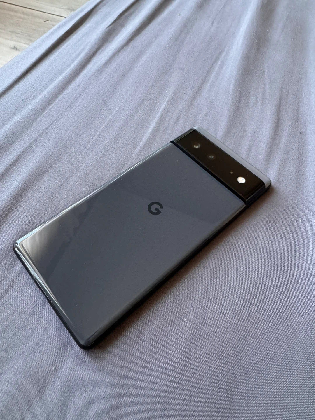 Google pixel 6 - slightly cracked screen - photo 4