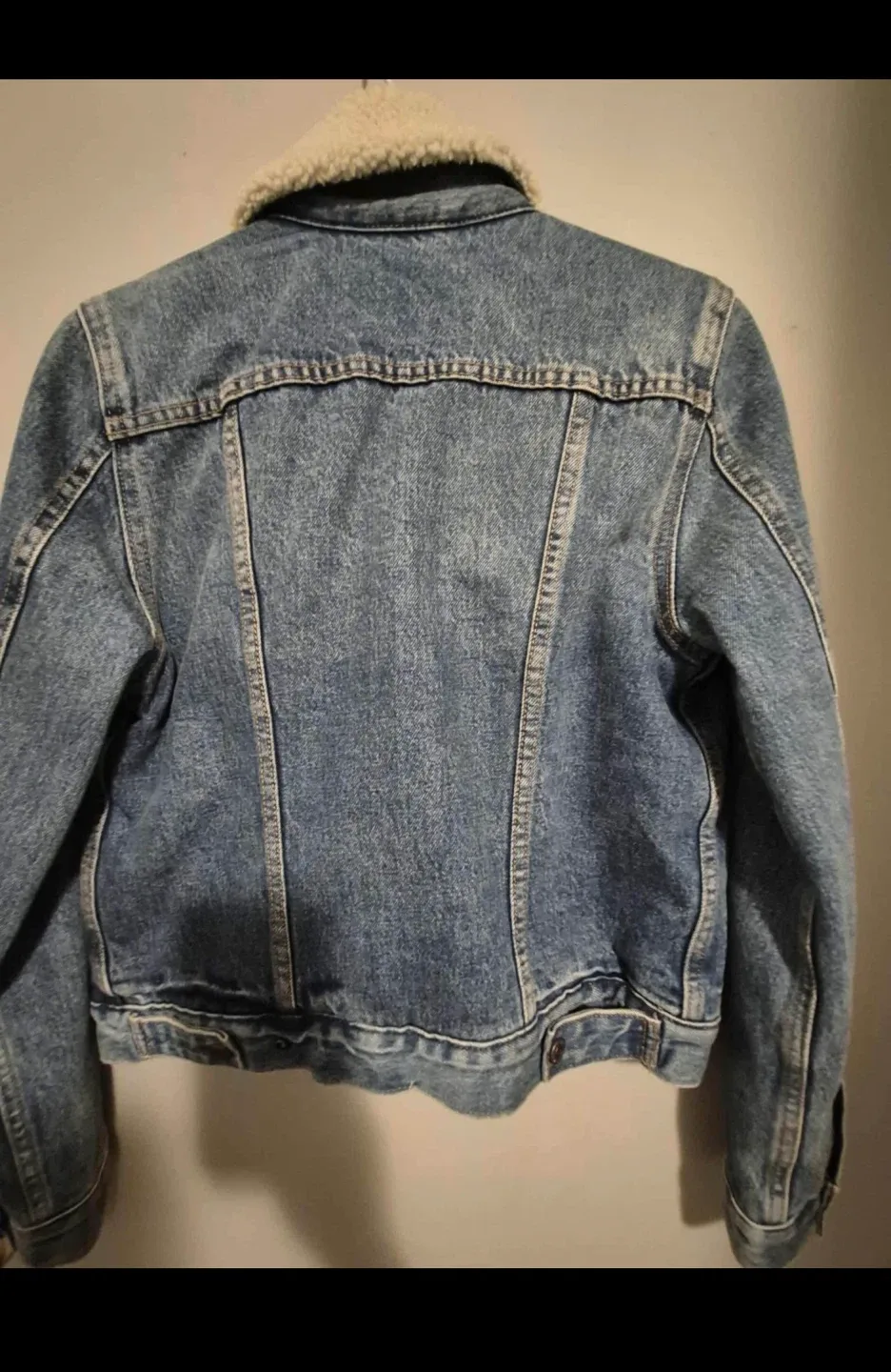 Levi's Sherpa Trucker Jacket - Size Small image indicator(2)