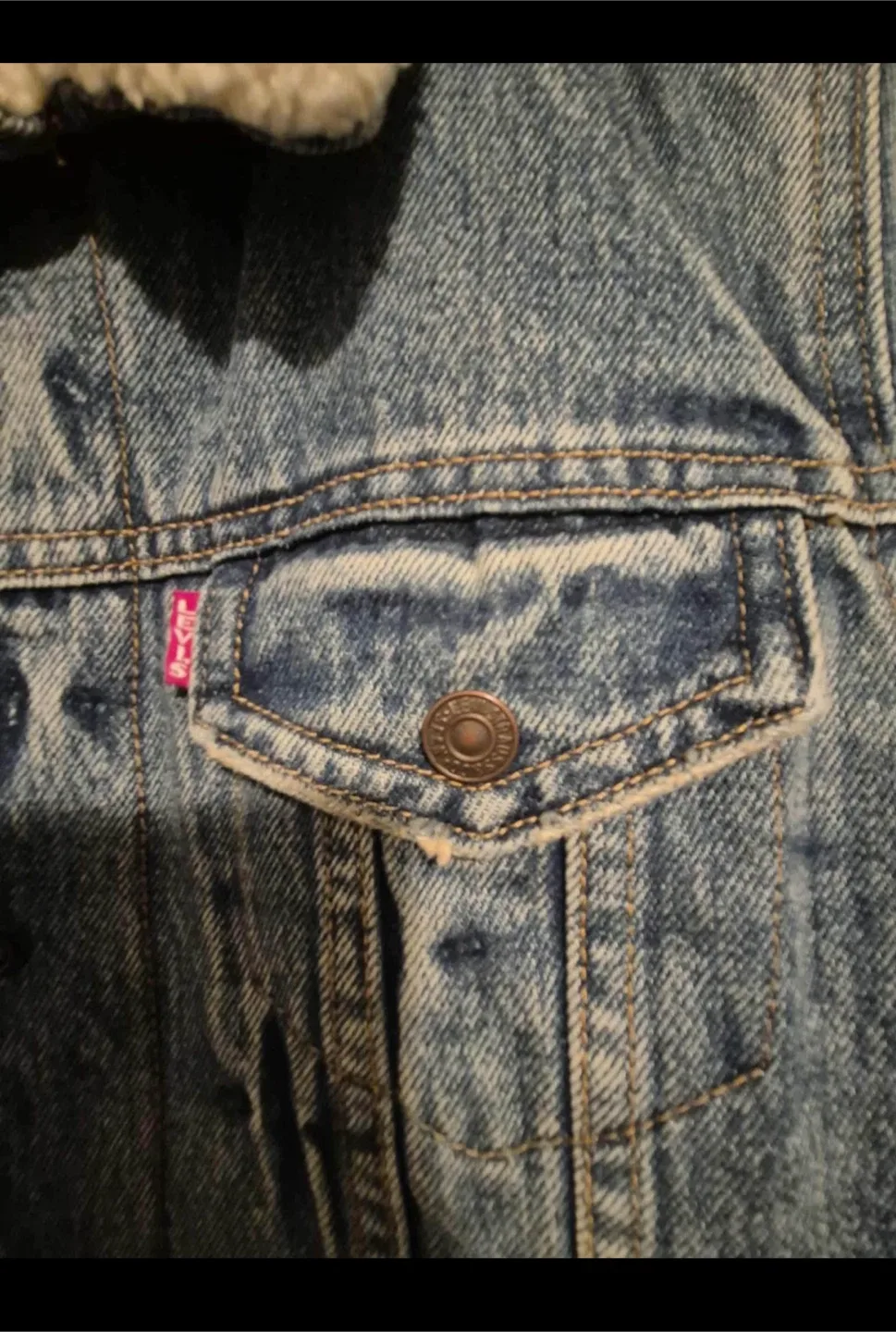 Levi's Sherpa Trucker Jacket - Size Small image indicator(4)