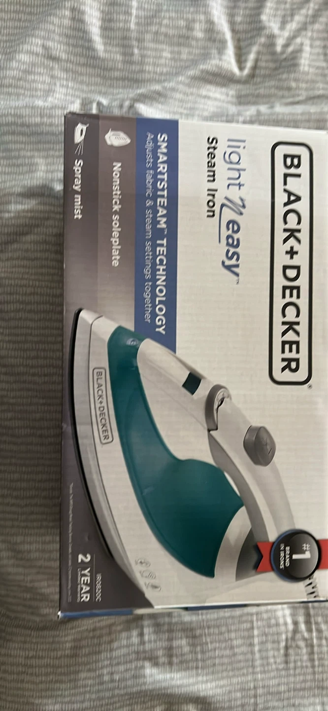 Black+Decker Light 'n Easy SmartSteam Iron - photo 2