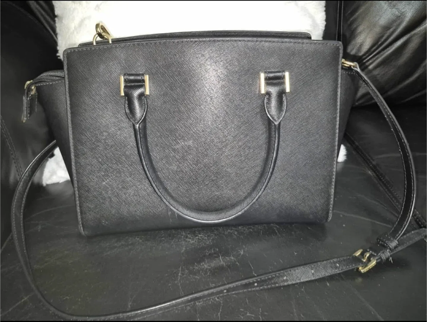 Michael Kors Black Selma Satchel image indicator(2)