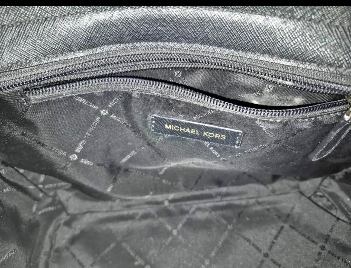 Michael Kors Black Selma Satchel image indicator(4)