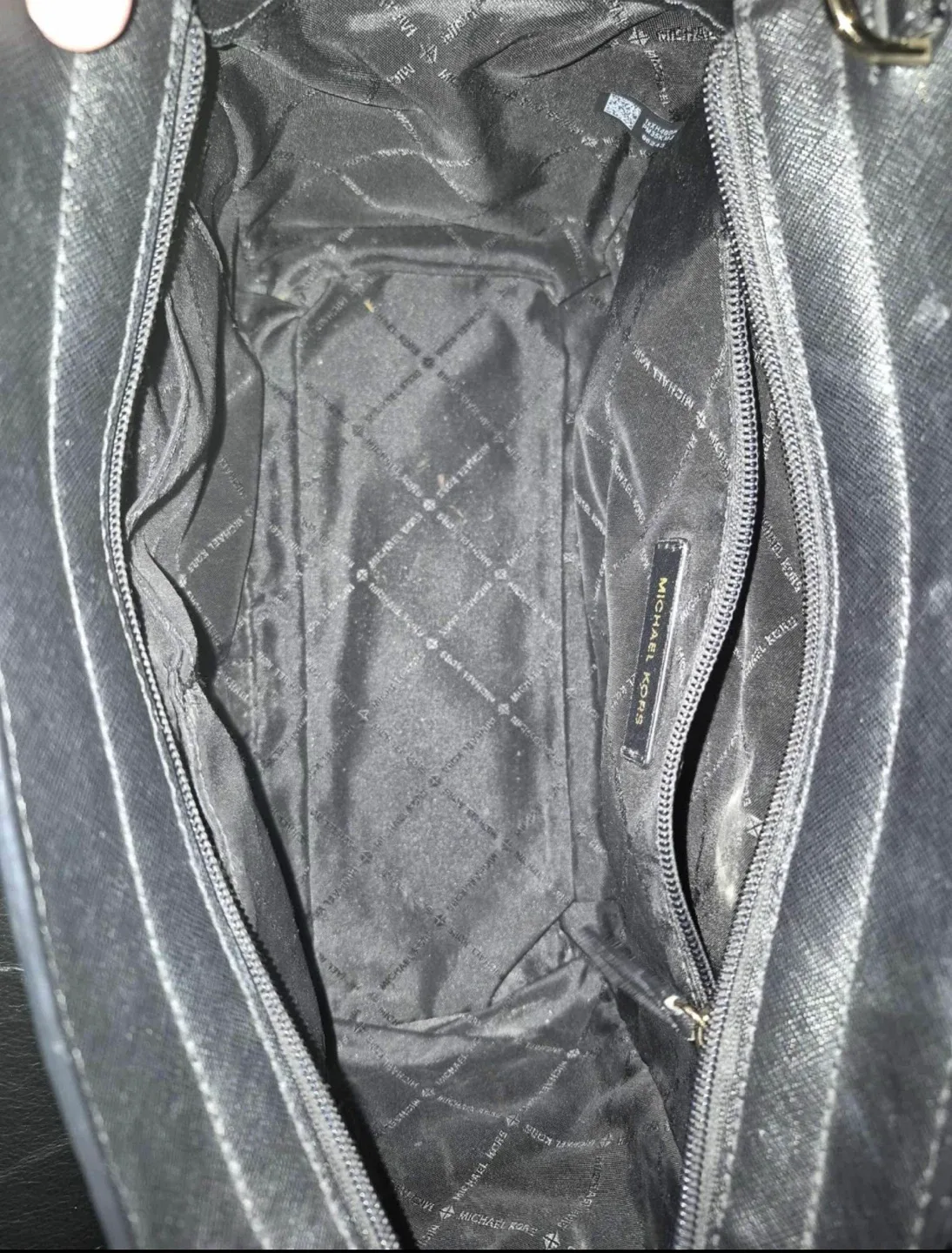 Michael Kors Black Selma Satchel image indicator(3)