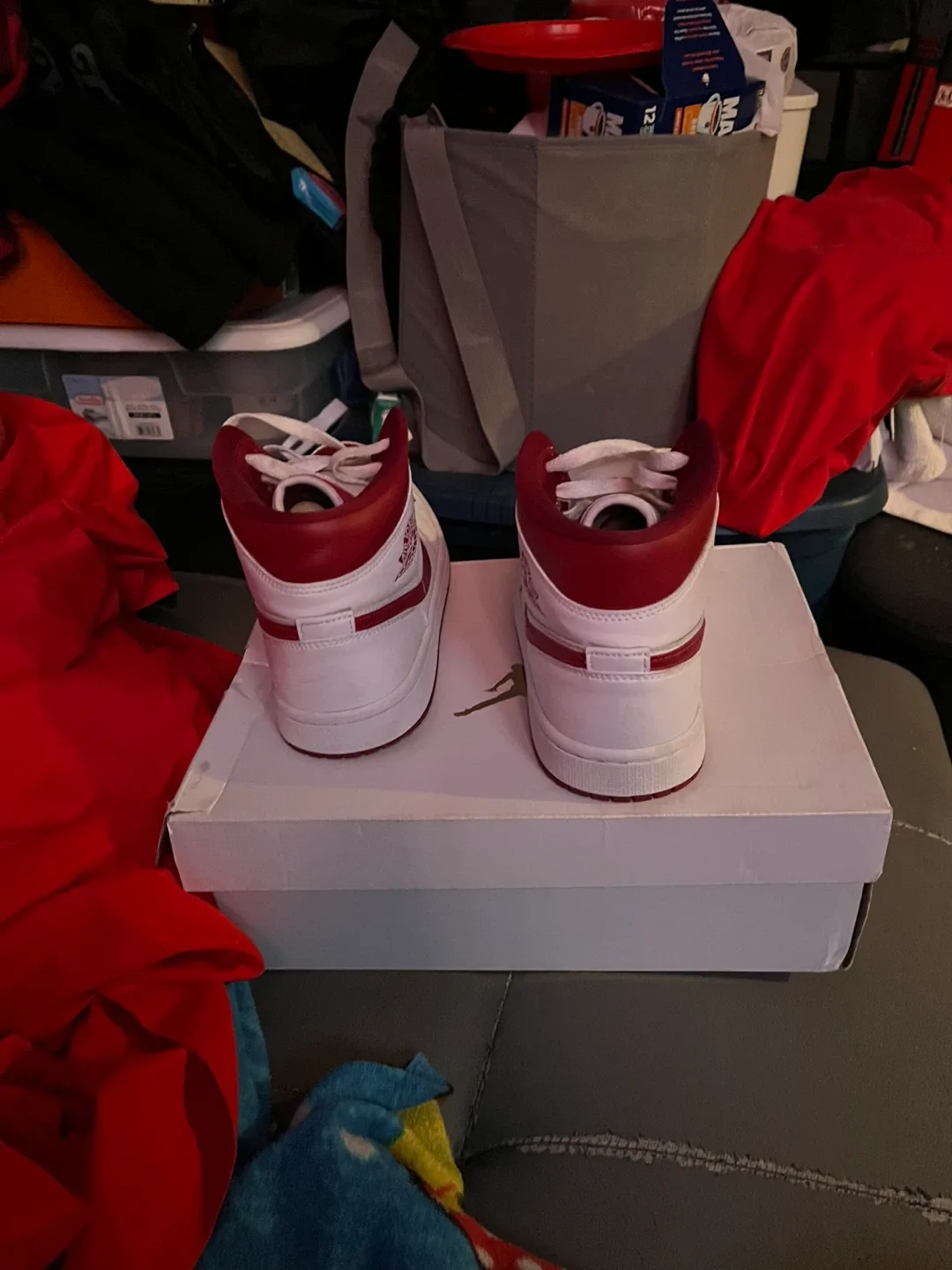 Air Jordan 1 Mid White/Red with Box image indicator(3)