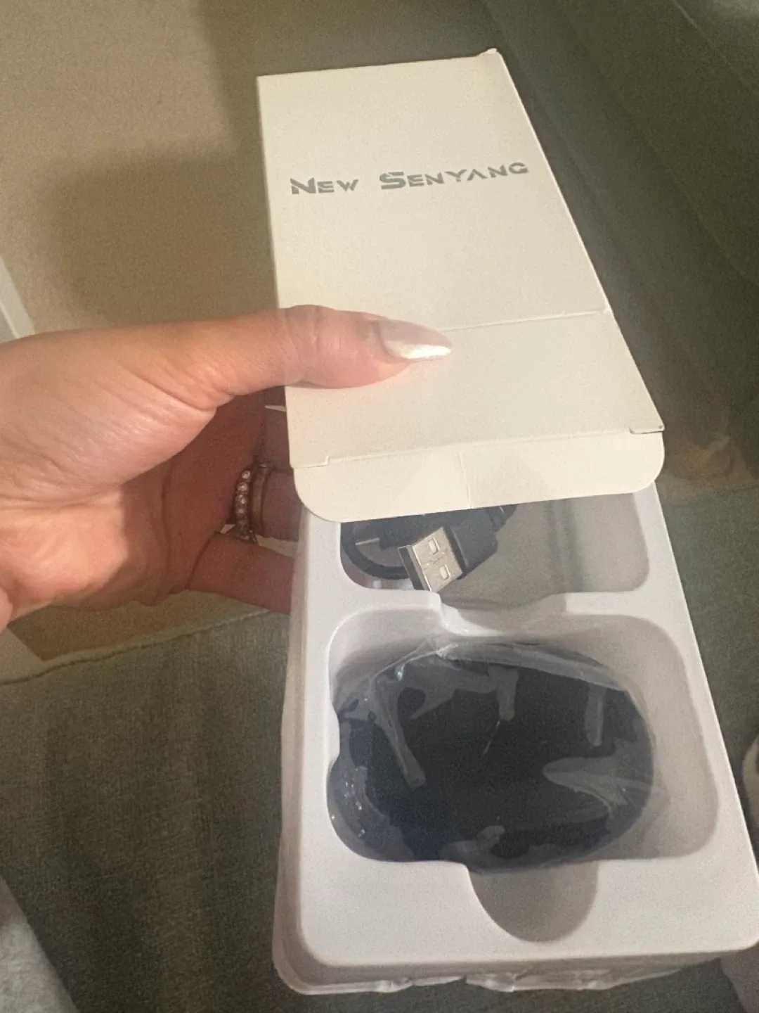 New Senyang Wireless Earbuds - Brand New image indicator(2)