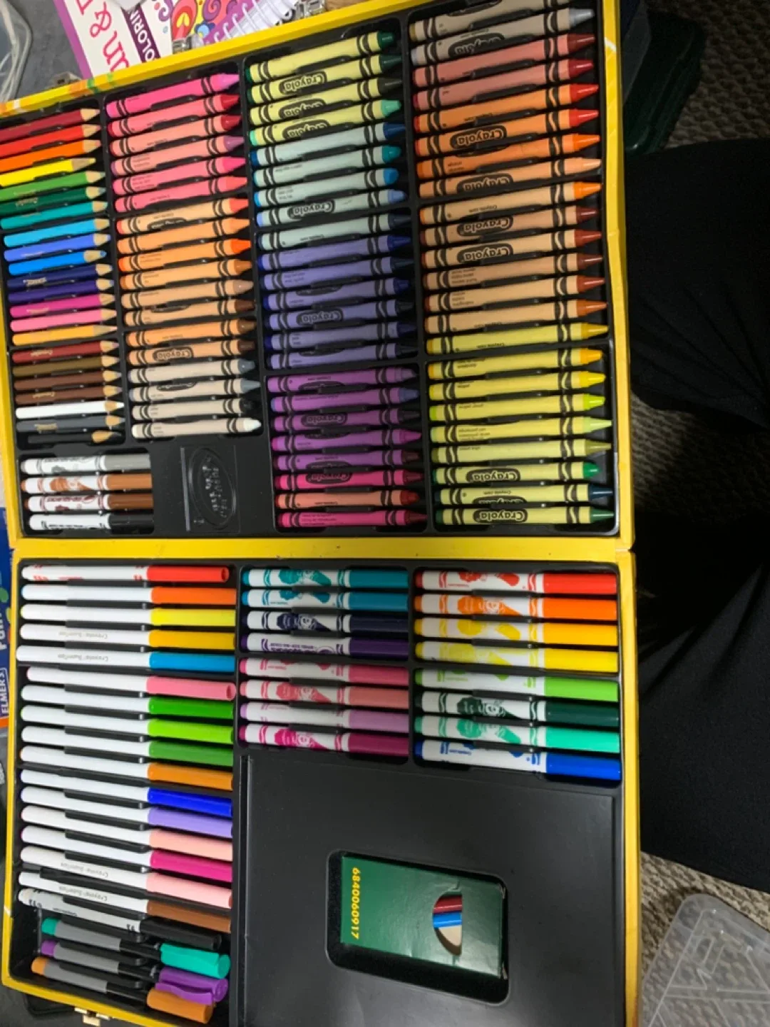 Art supplies image indicator(6)