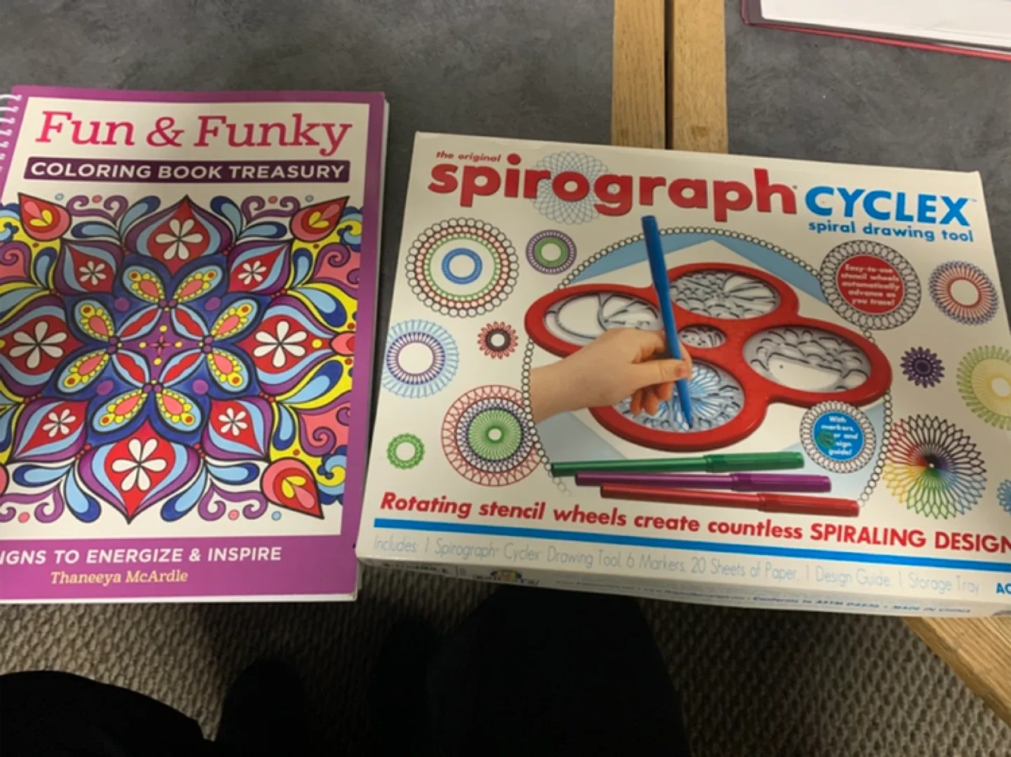 Art supplies image indicator(10)