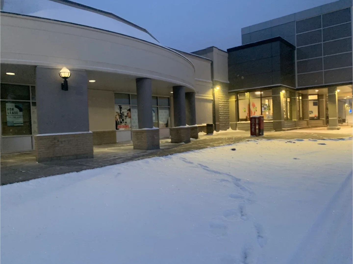 ❄️ Snow Removal Services – Reliable & Affordable in Edmonton! ❄️ image indicator(6)