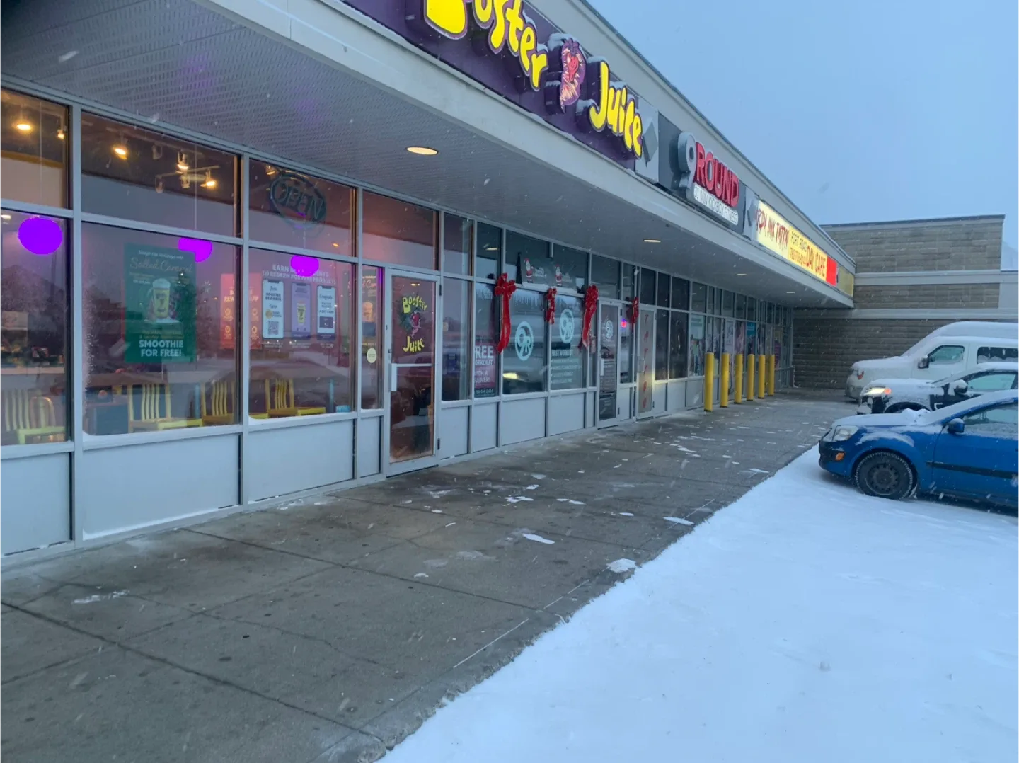 ❄️ Snow Removal Services – Reliable & Affordable in Edmonton! ❄️ image indicator(2)