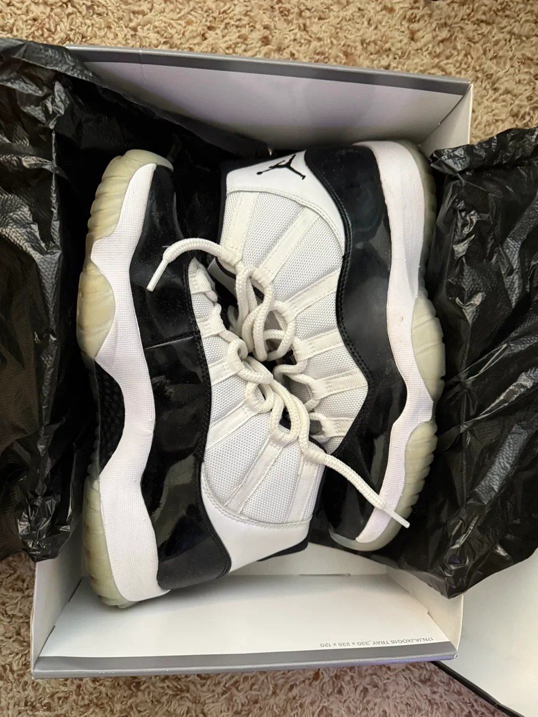 Air Jordan 11 Retro Concord - Size 8.5