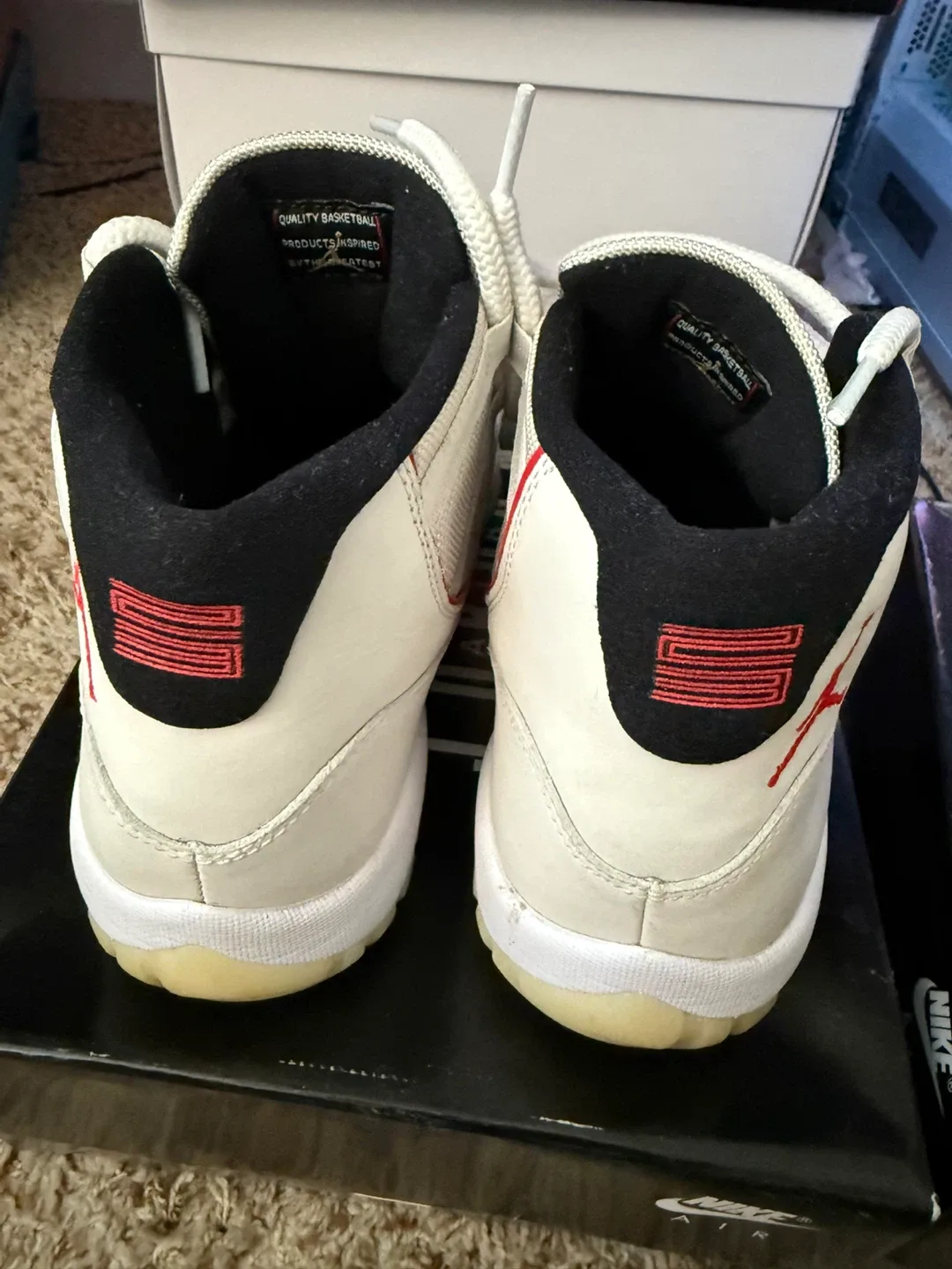 Air Jordan 11 Retro Platinum Tint University Red Size 8.5 image indicator(5)