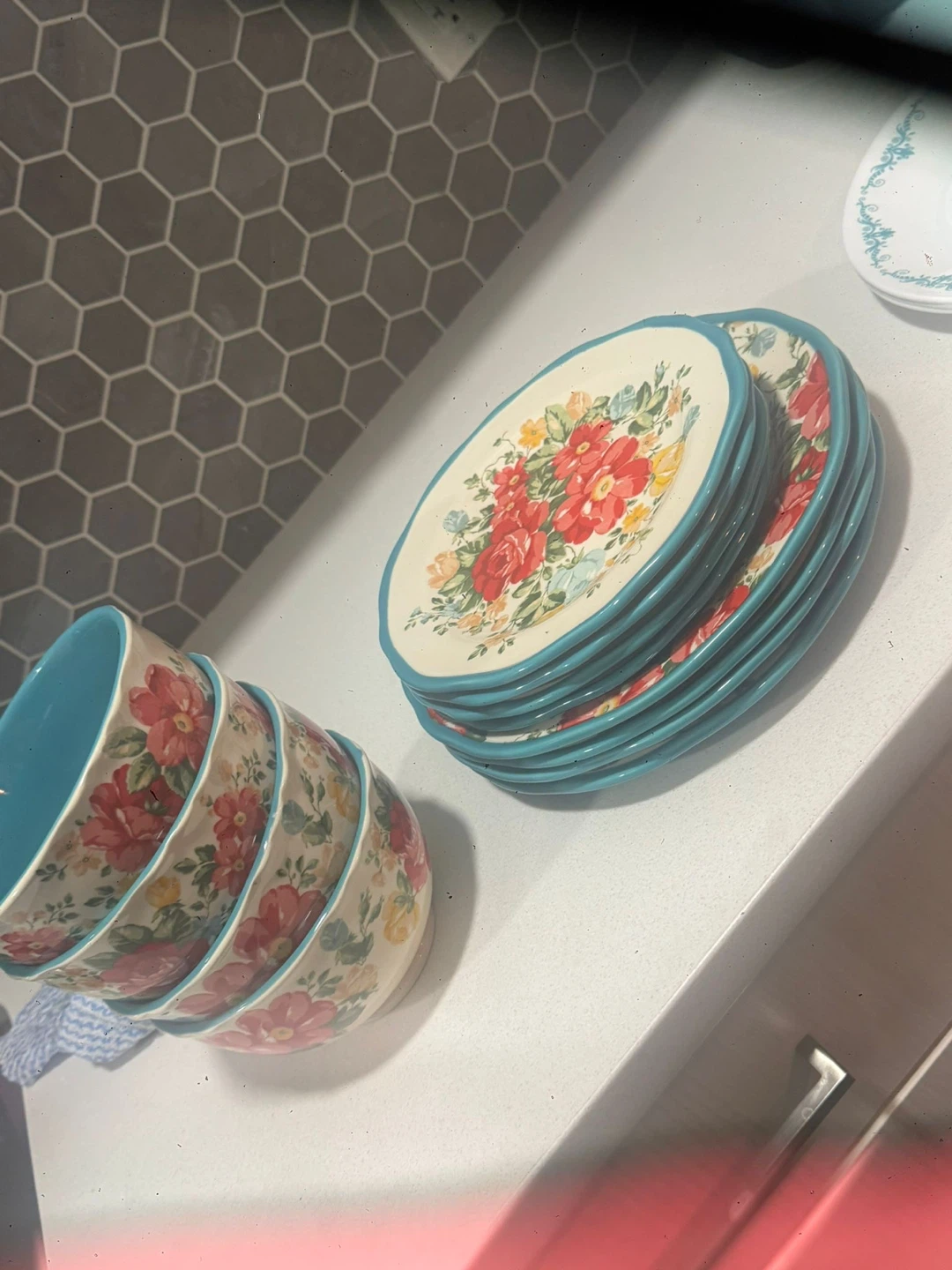 The Pioneer Woman Floral Dishes - photo 3