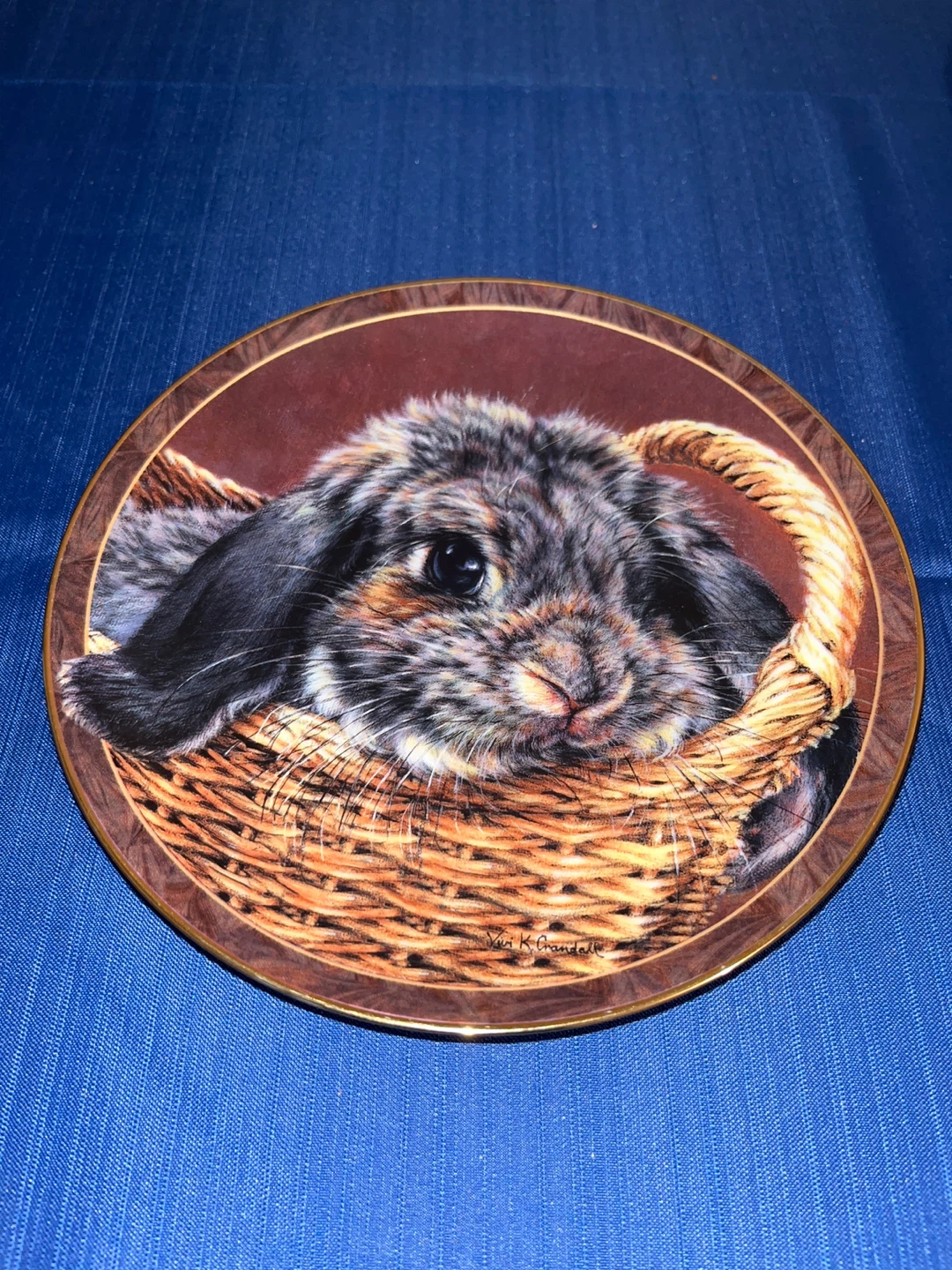 Vicki Crandall "Bunny Tales Plates - photo 2