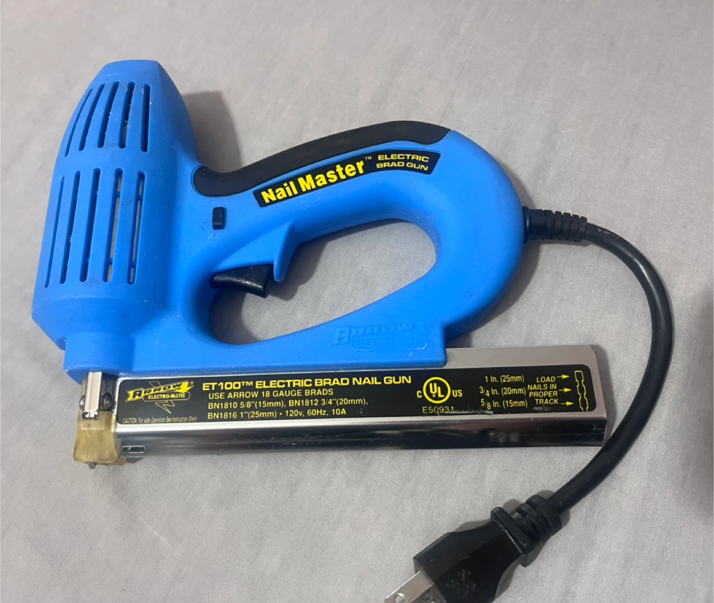 Arrow ET100 Electric Brad Nail Gun