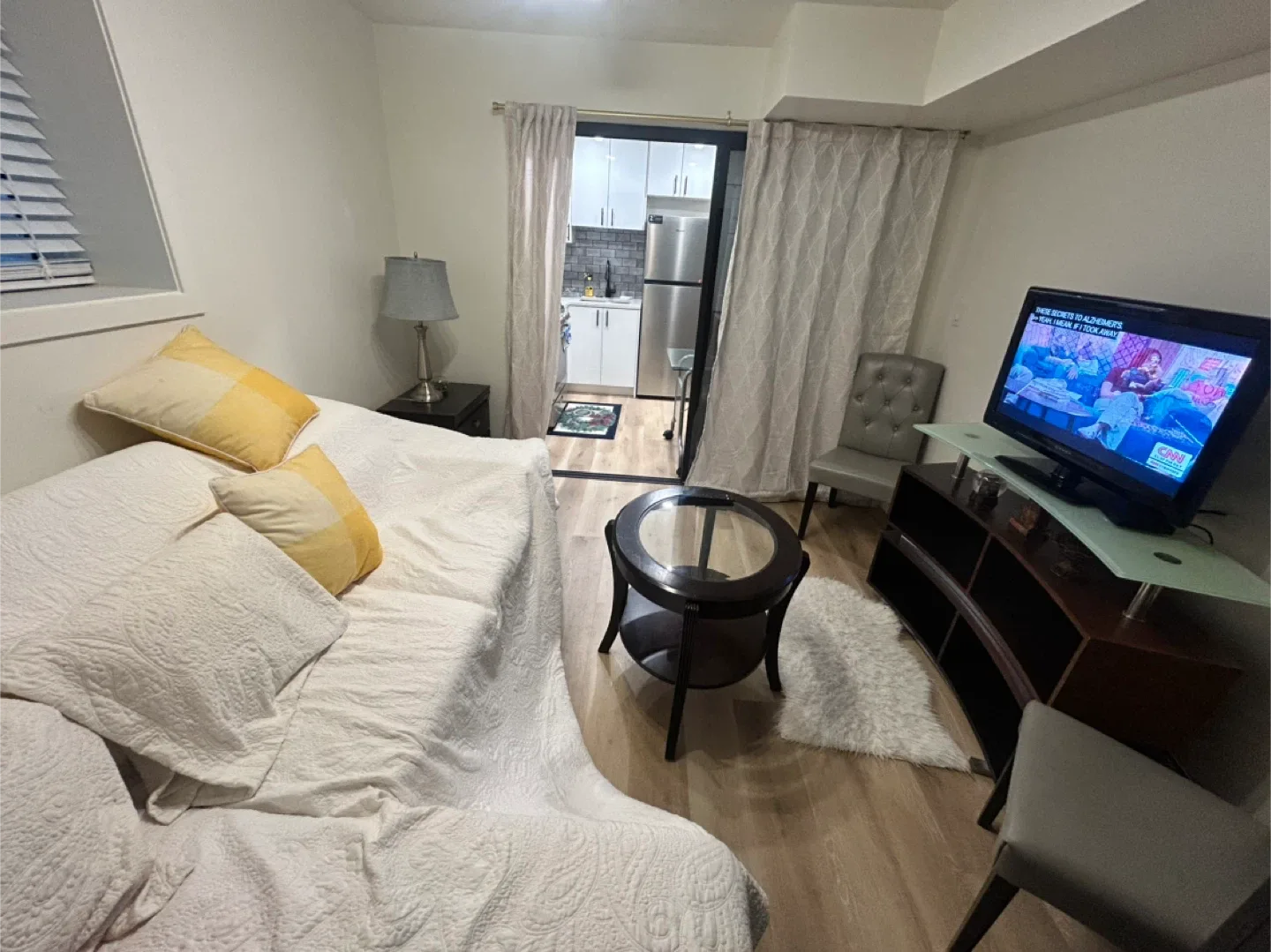 Basement Suite for rent image indicator(2)