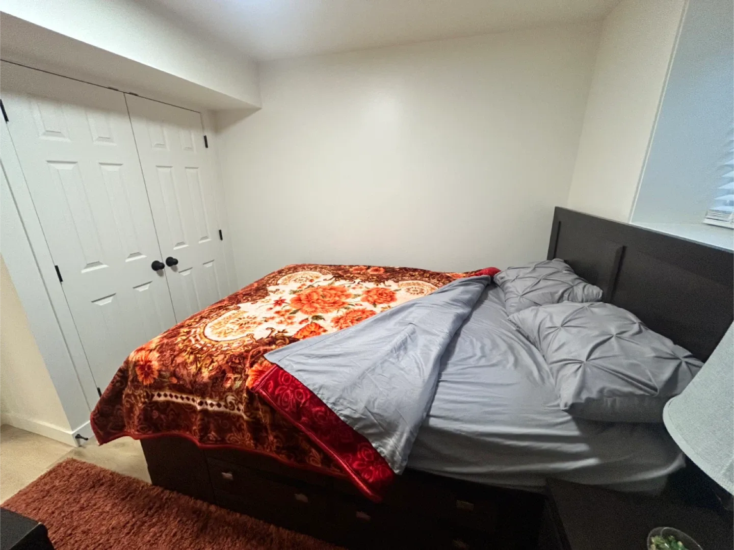 Basement Suite for rent image indicator(5)