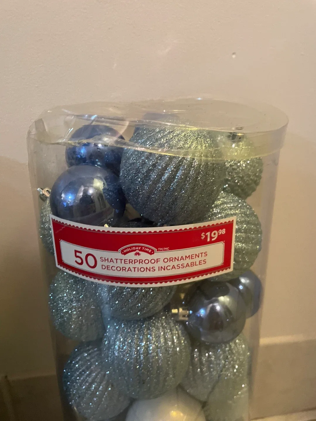 Silver and blue Christmas ornaments with container image indicator(2)