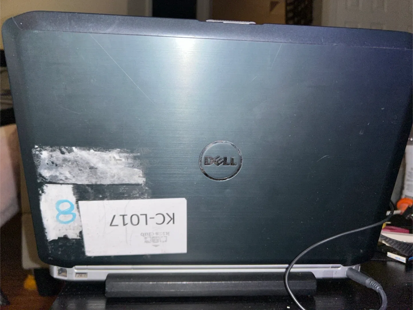 Dell Latitude Laptop - Intel i5, 8GB RAM, Windows 10 image indicator(5)