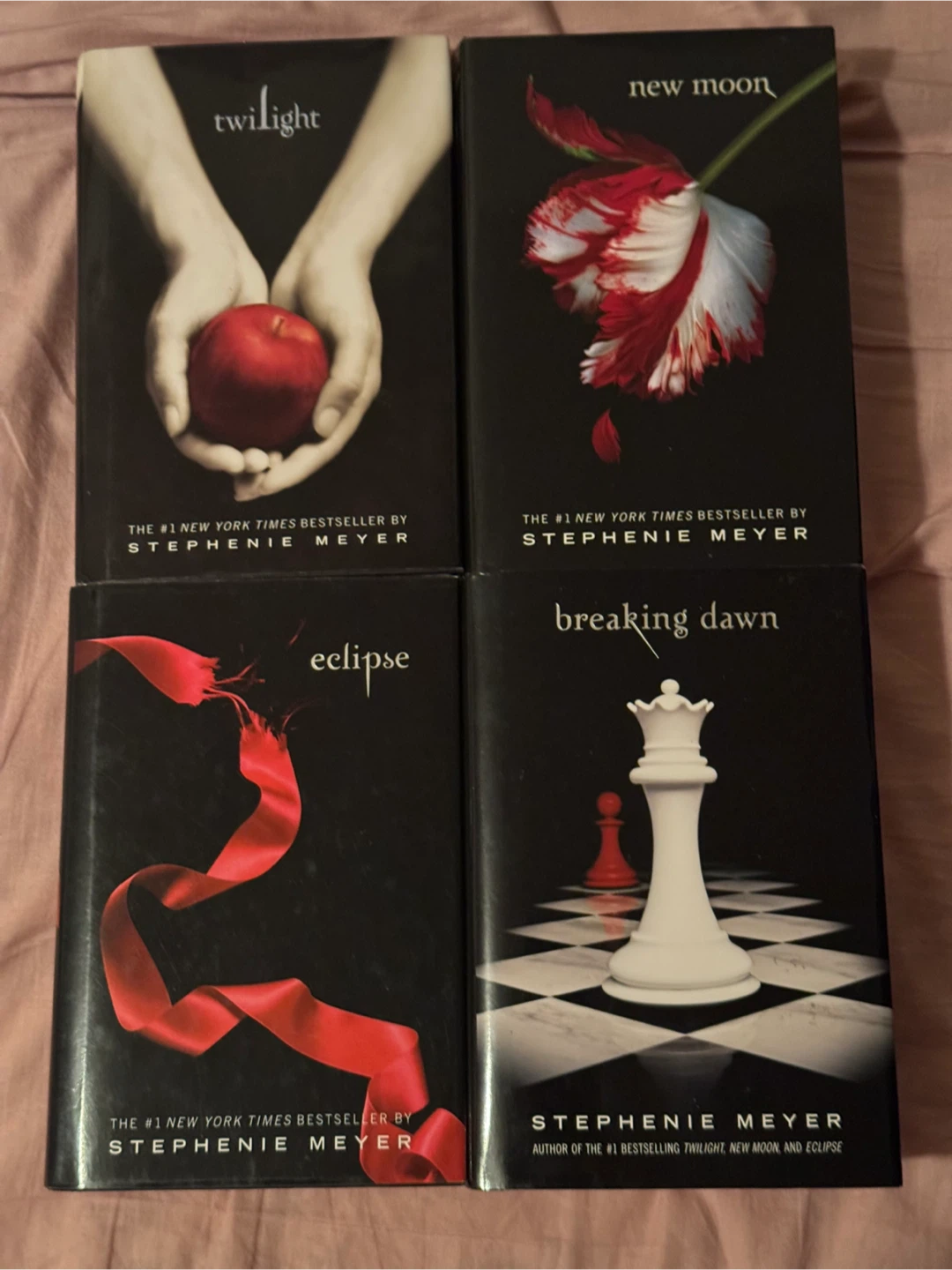Twilight Saga Book Set - Stephenie Meyer