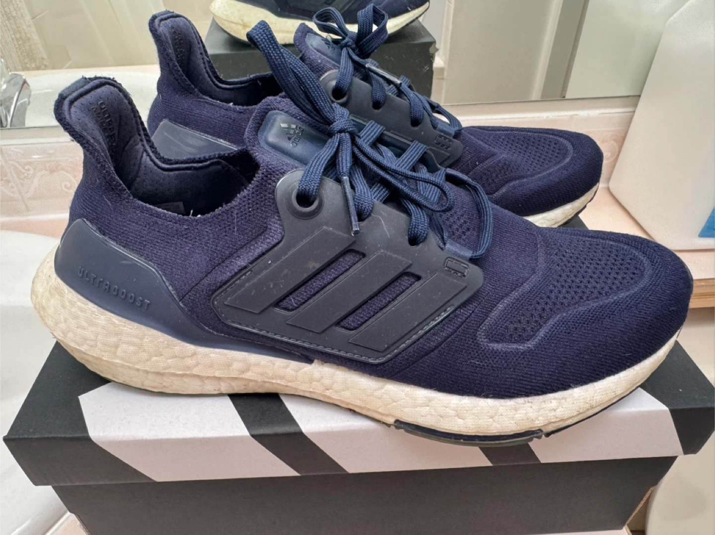 Adidas Ultraboost 22 Navy Blue - photo 2