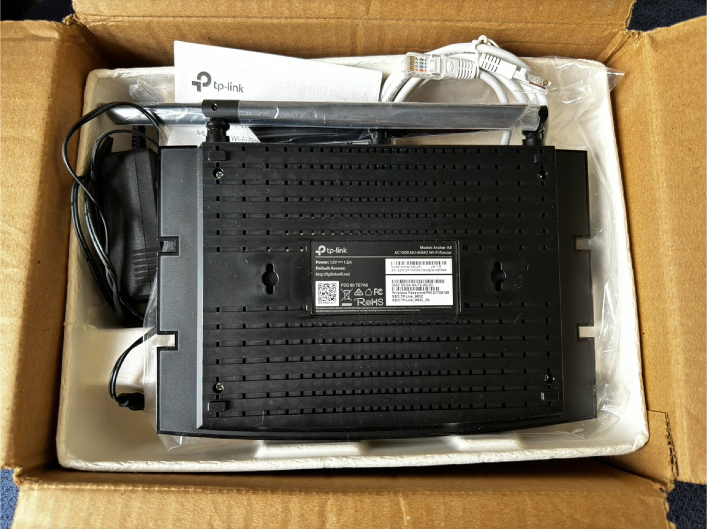 TP-Link Archer A8 Wireless Router - photo 2