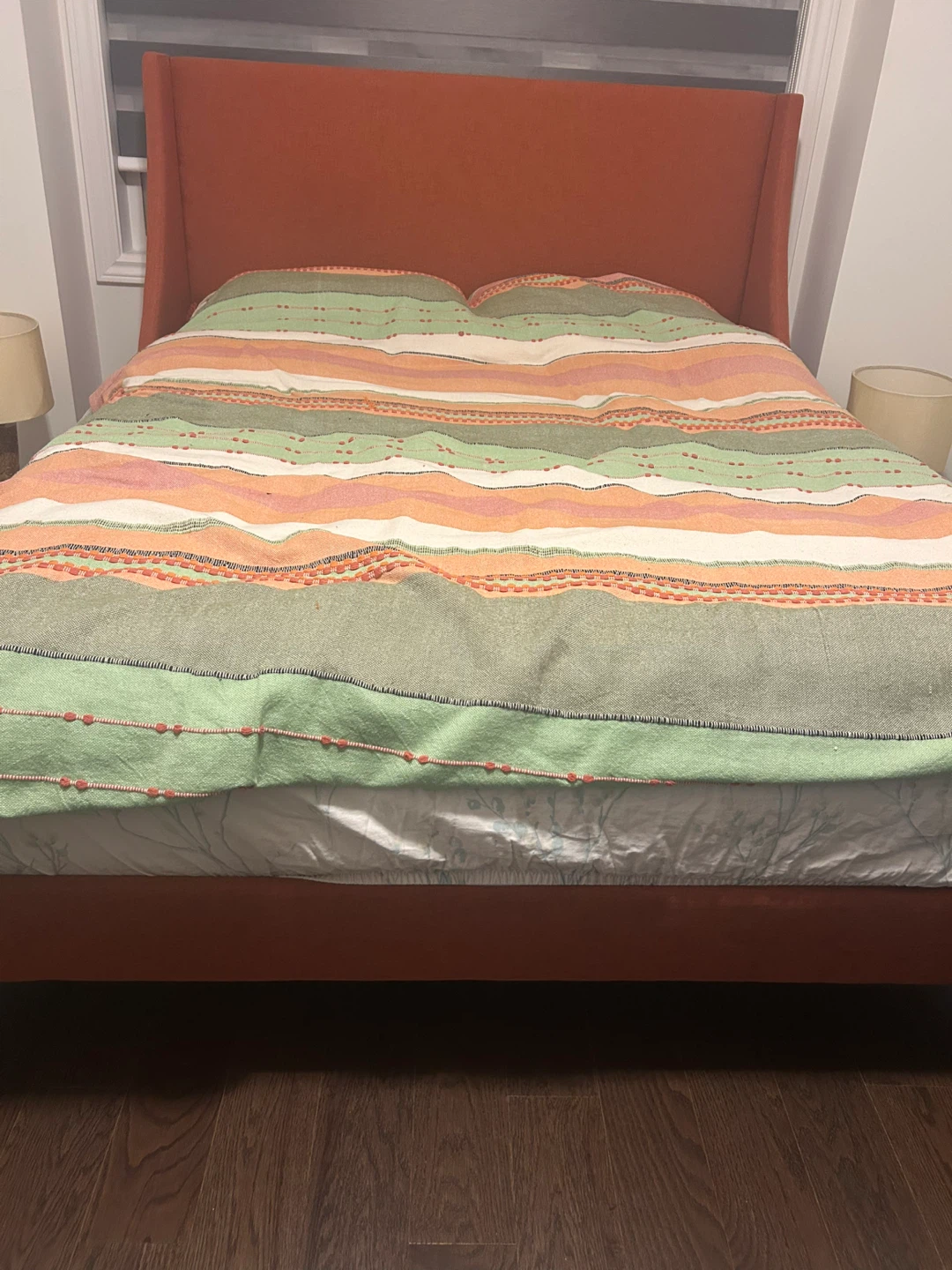 Queen bed wing back - photo 2