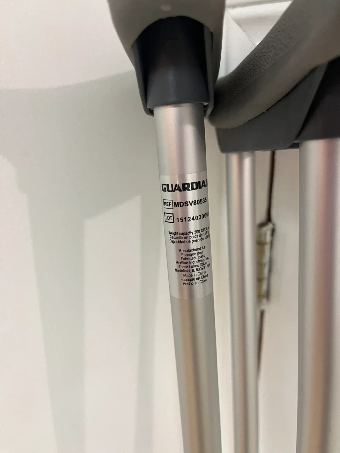Adult Medium Height Aluminum Crutches - like new image indicator(5)