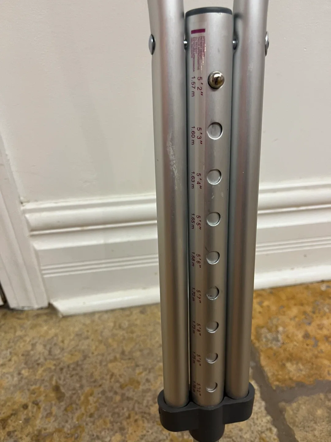 Adult Medium Height Aluminum Crutches - like new image indicator(3)
